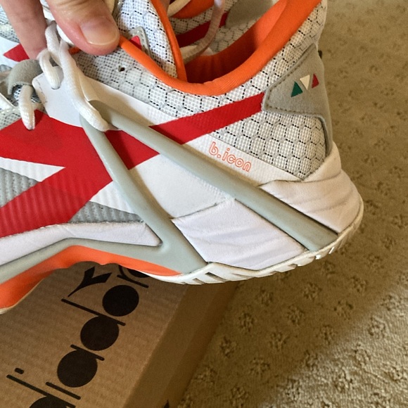 Diadora tennis court shoes - Picture 2 of 8